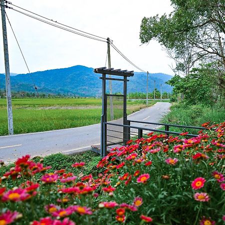 Baan Sin Suk Hotel Chiang Rai Buitenkant foto